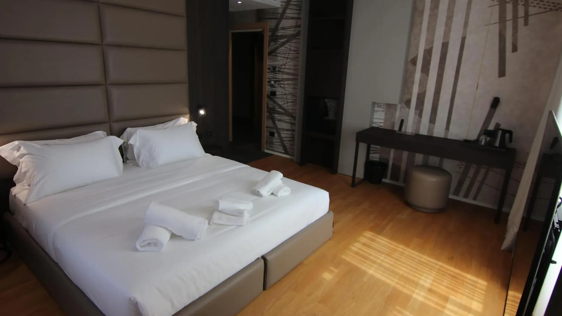 Boutique Hotel Adelar Tirana 0*,